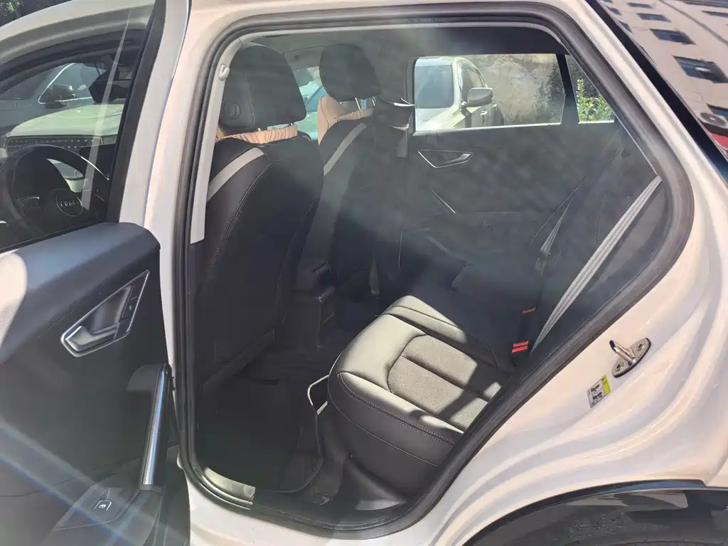 Audi Q2L — миниатюра 8