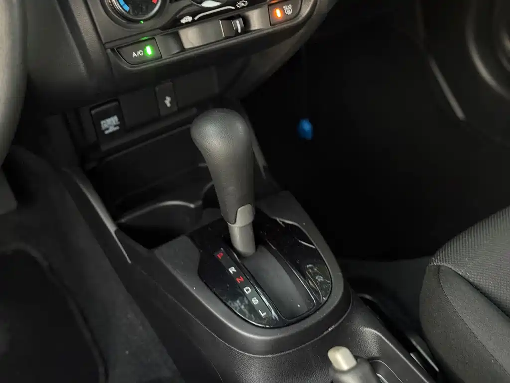 Honda Fit — миниатюра 12