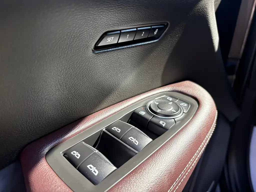 Cadillac XT6 — миниатюра 10