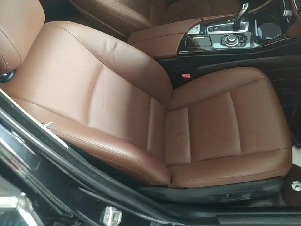 BMW 5 Series — миниатюра 25