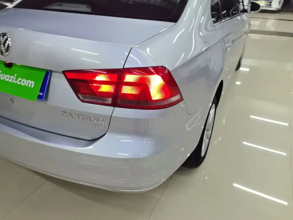 Volkswagen Santana — миниатюра 8