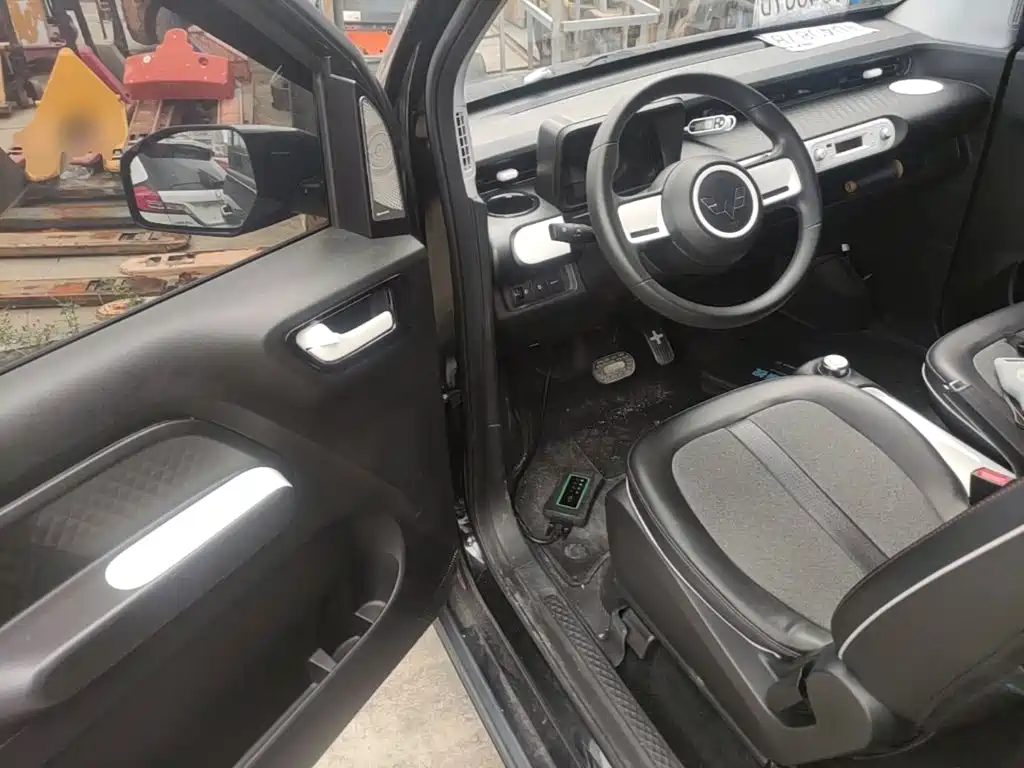 Wuling MINIEV — миниатюра 12
