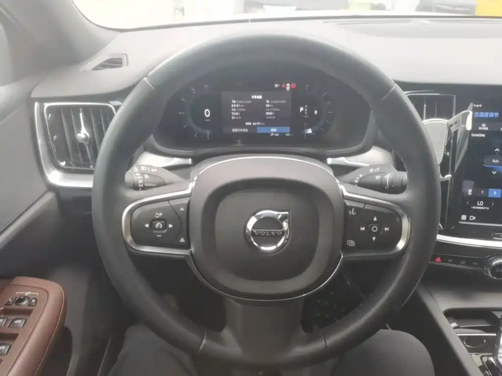 Volvo S60 — миниатюра 11