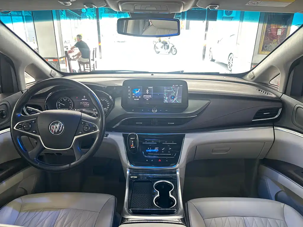 Buick GL8 — миниатюра 12