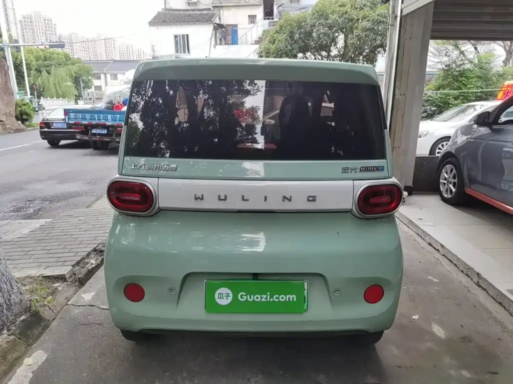 Wuling MINIEV — миниатюра 6
