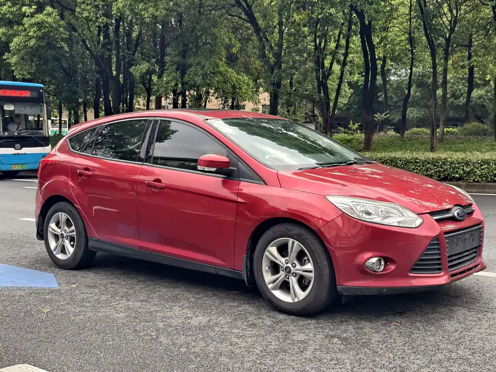Ford Focus — миниатюра 3