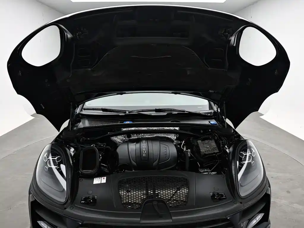 Porsche Macan — миниатюра 15