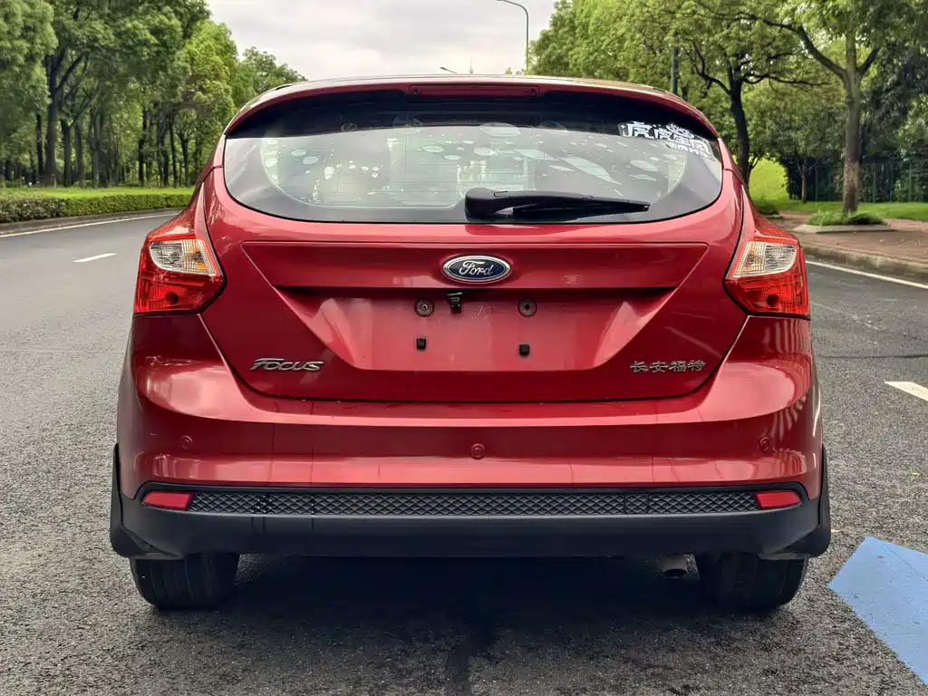 Ford Focus — миниатюра 8