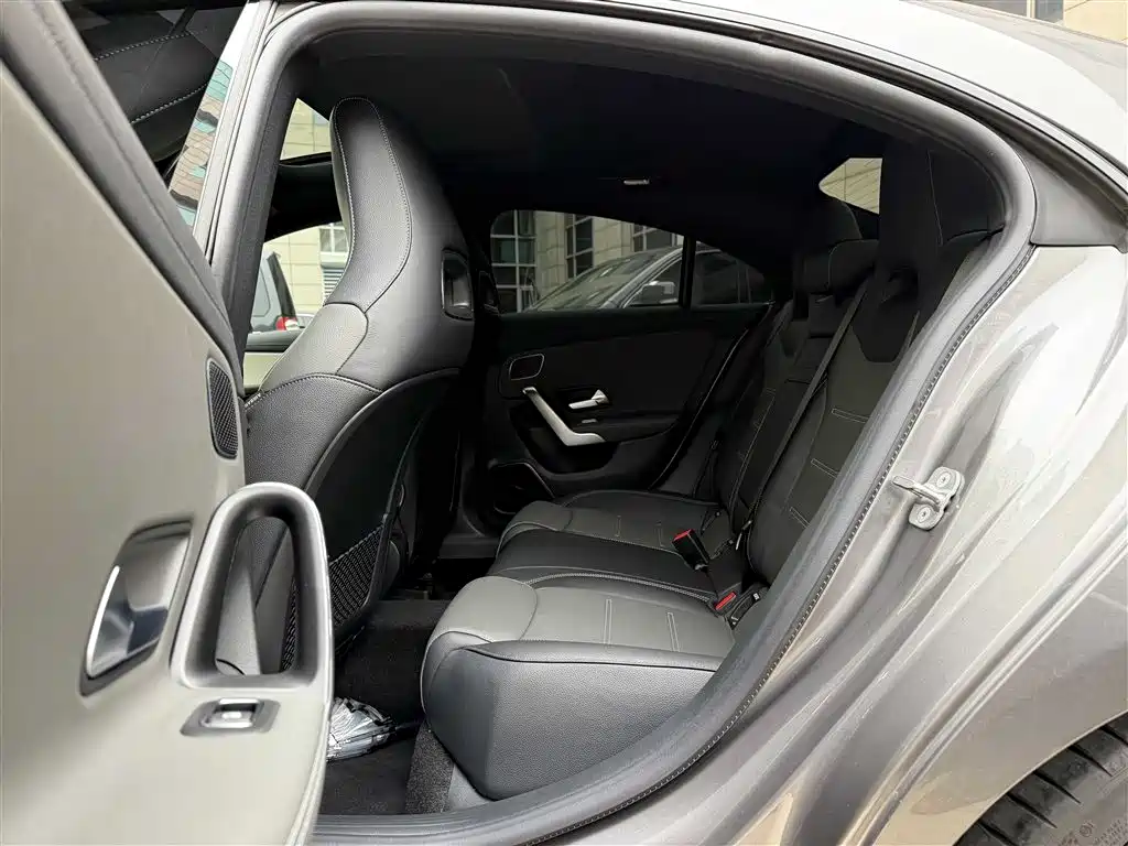 MERCEDES-BENZ CLA AMG