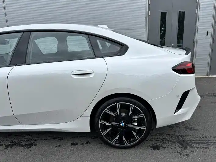 BMW 2 Series — миниатюра 7
