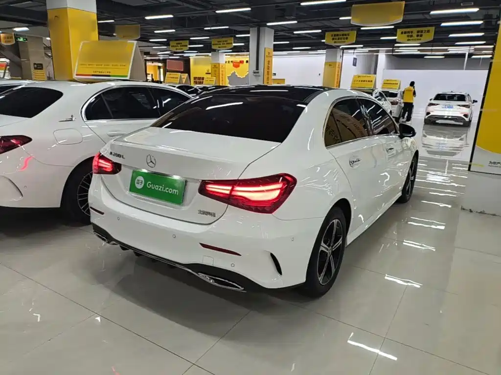 Mercedes-Benz A-Class — миниатюра 7