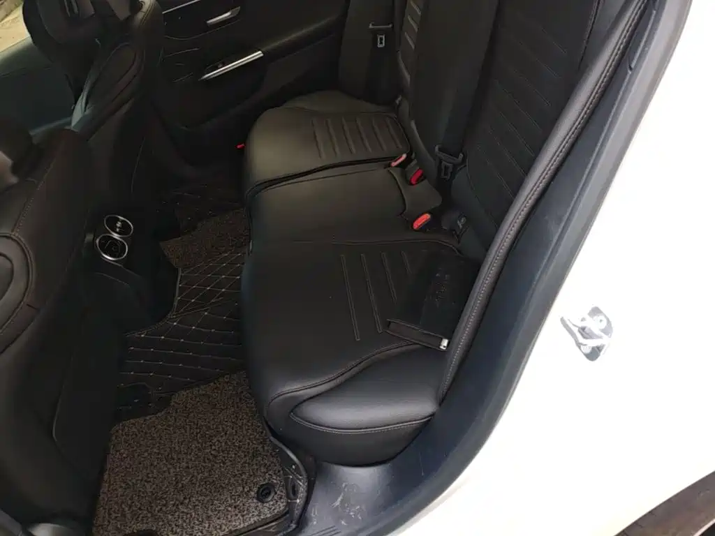 Mercedes-Benz C-Class — миниатюра 17