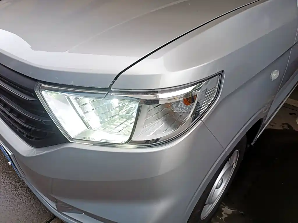 Wuling Hongguang V — миниатюра 24