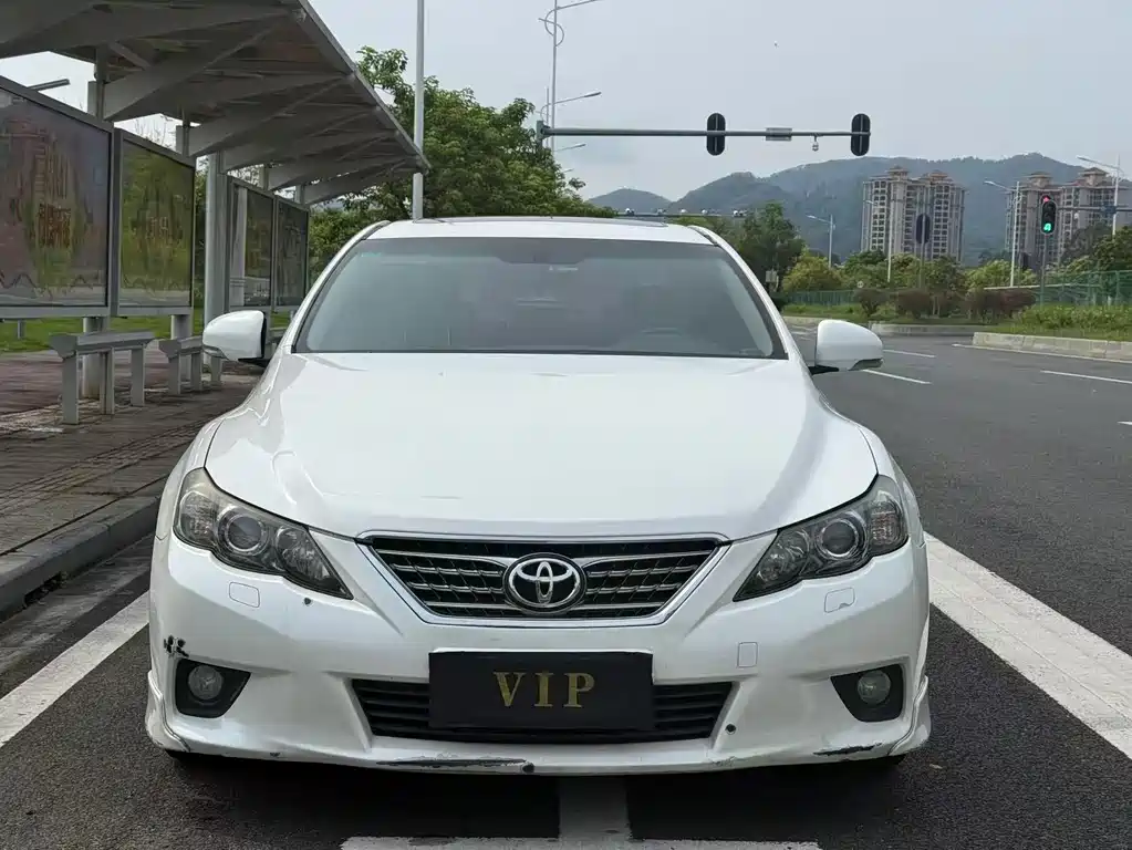 Toyota Reiz 2.5V Grace Elite Dazzle Trim Edition, фото 2