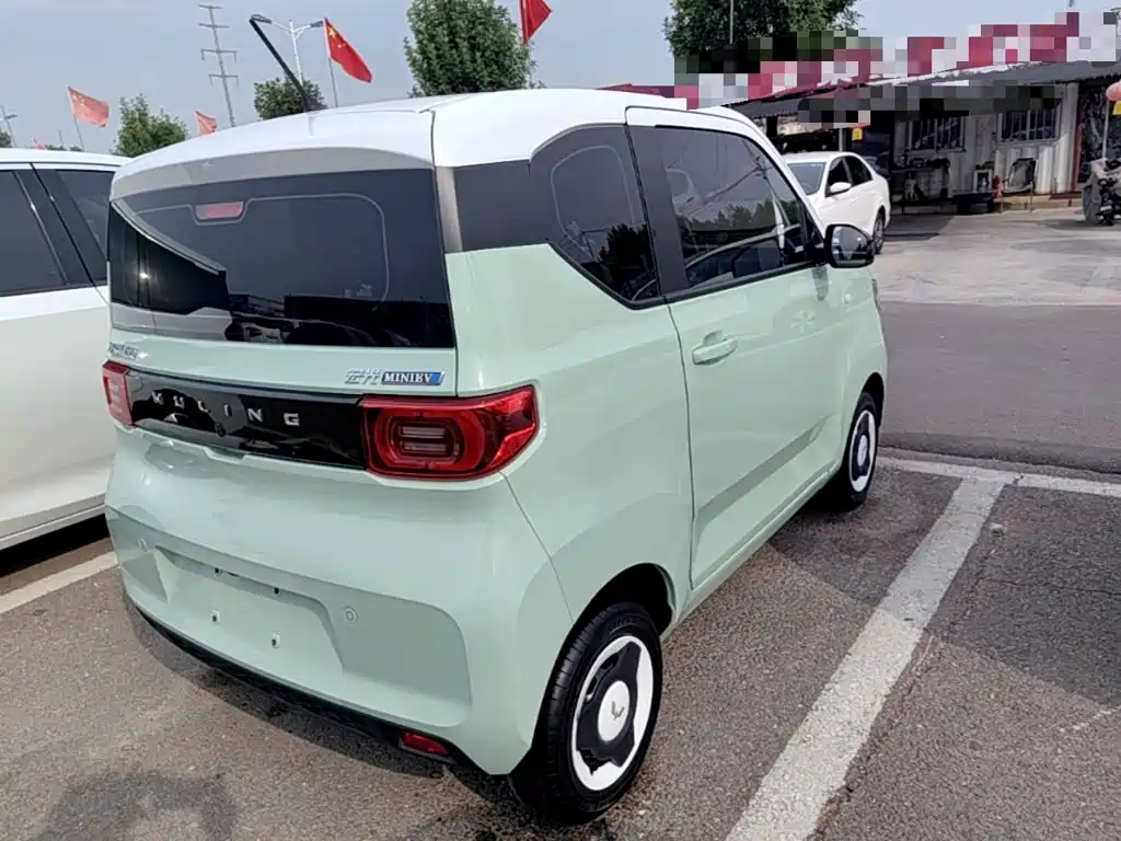 Wuling MINIEV — миниатюра 7