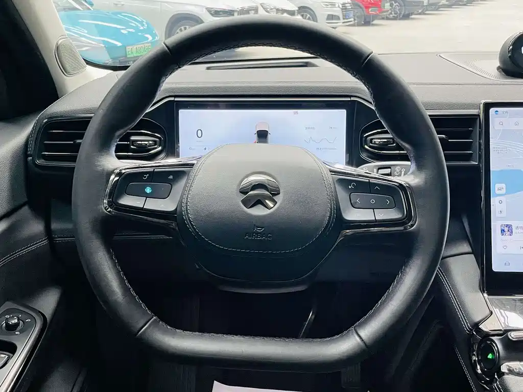 NIO ES8 — миниатюра 18