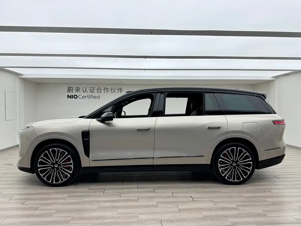 NIO NIO ES8