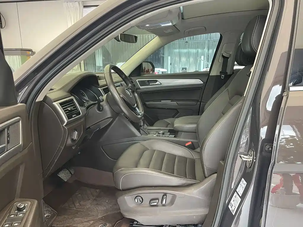 Volkswagen Teramont — миниатюра 5