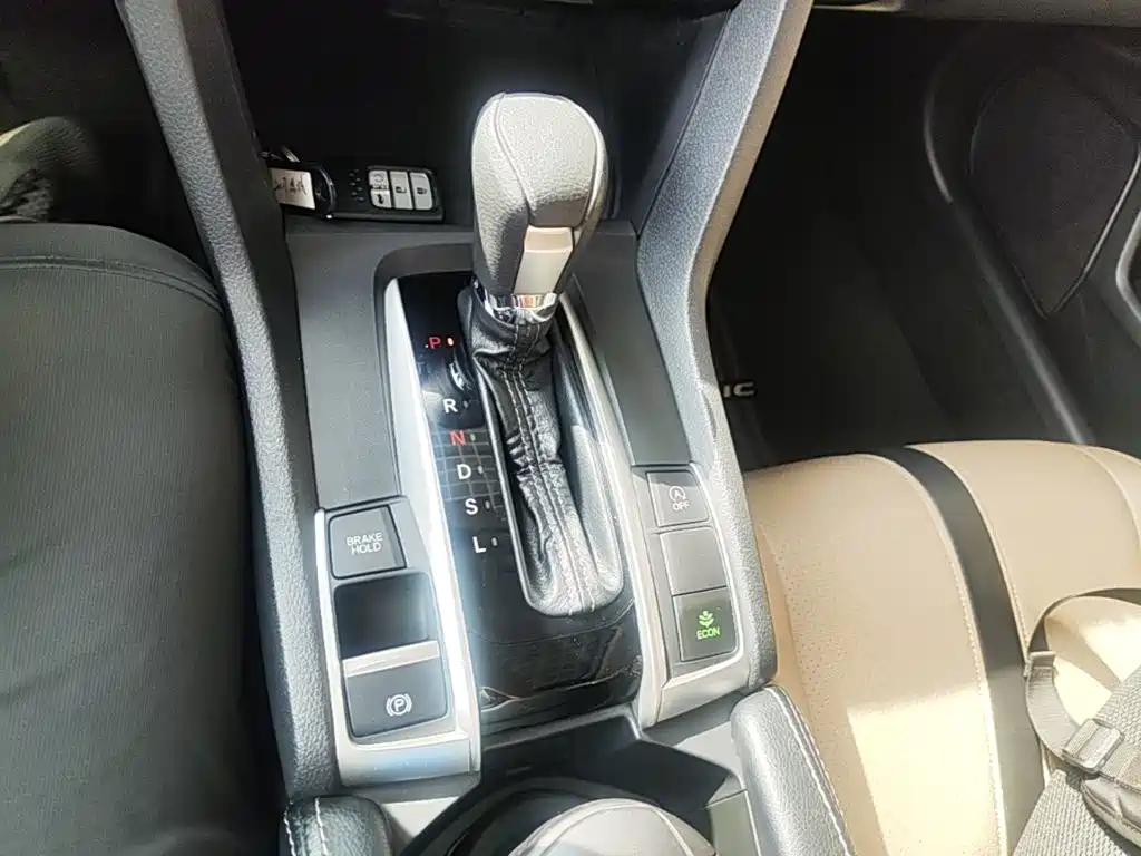 Honda Civic — миниатюра 14