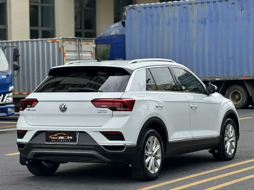 Volkswagen T-Roc — миниатюра 9