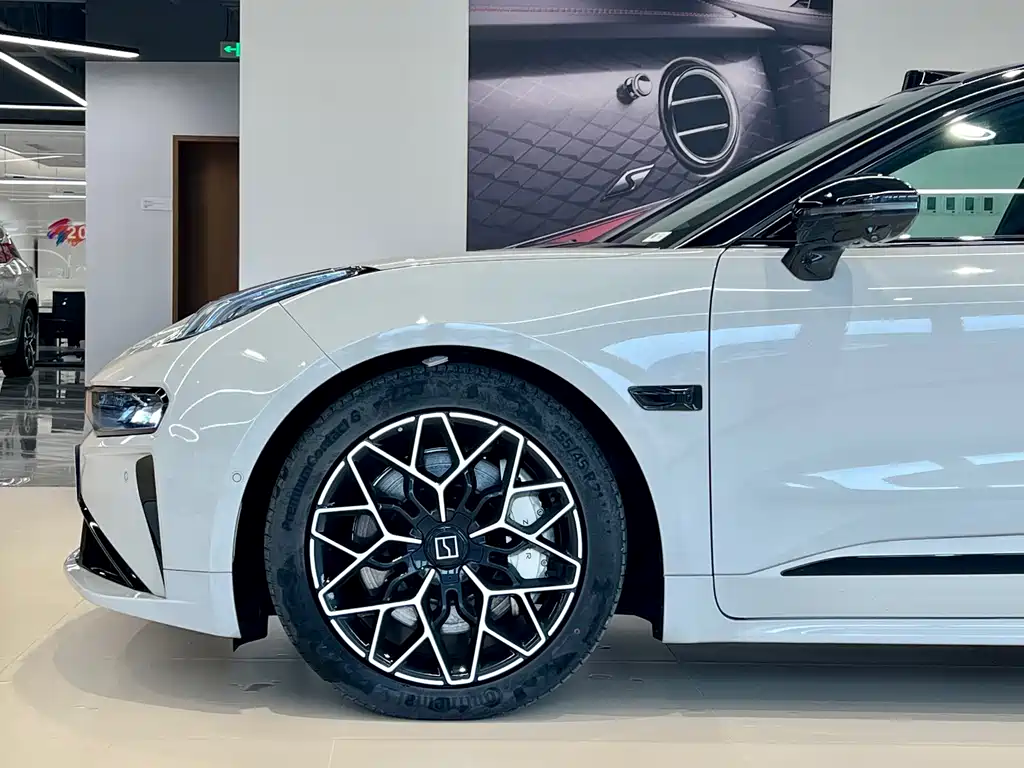 ZEEKR EXTREME KRYPTON 001