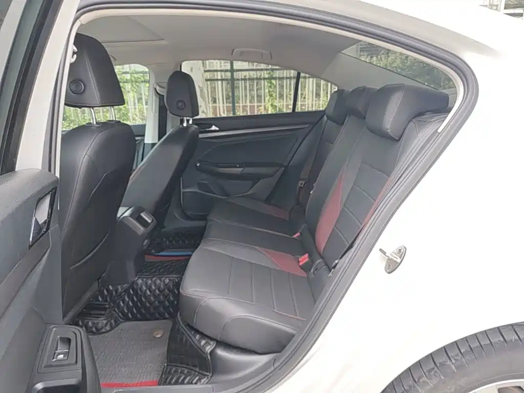Volkswagen Bora — миниатюра 17