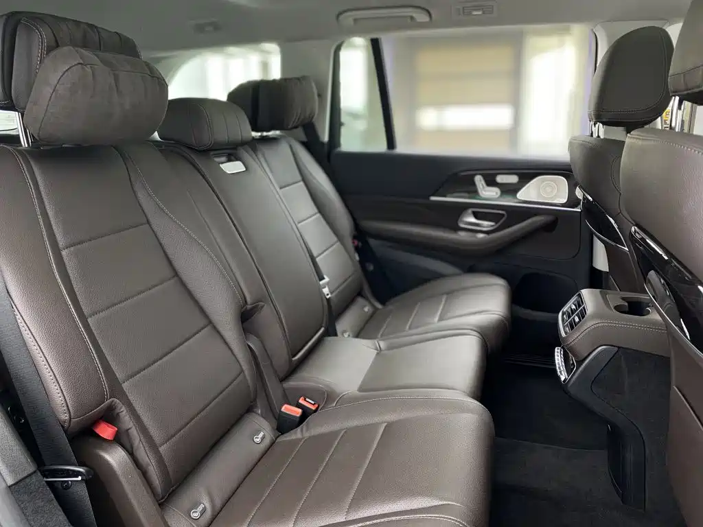 Mercedes-Benz GLS — миниатюра 35