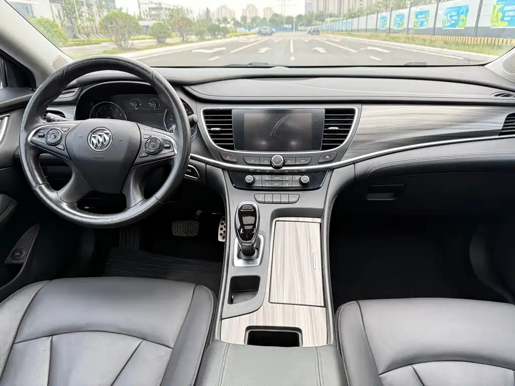 Buick LaCrosse — миниатюра 13