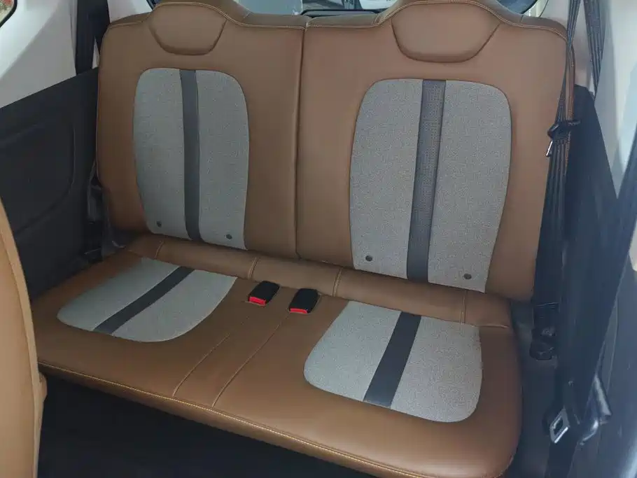 Wuling MINIEV — миниатюра 11