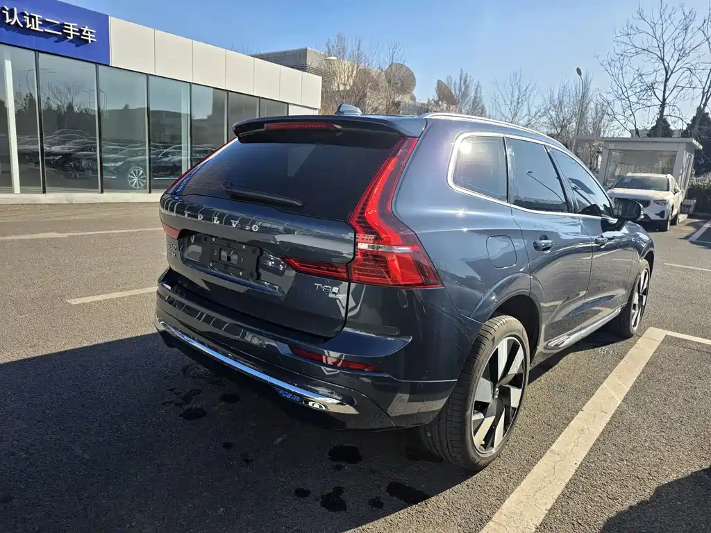VOLVO XC60 PLUG IN HYBRID