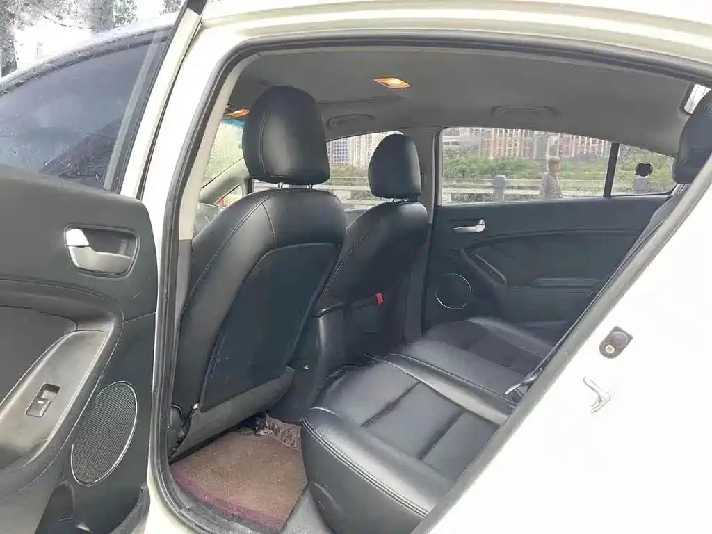 Kia K3 — миниатюра 9