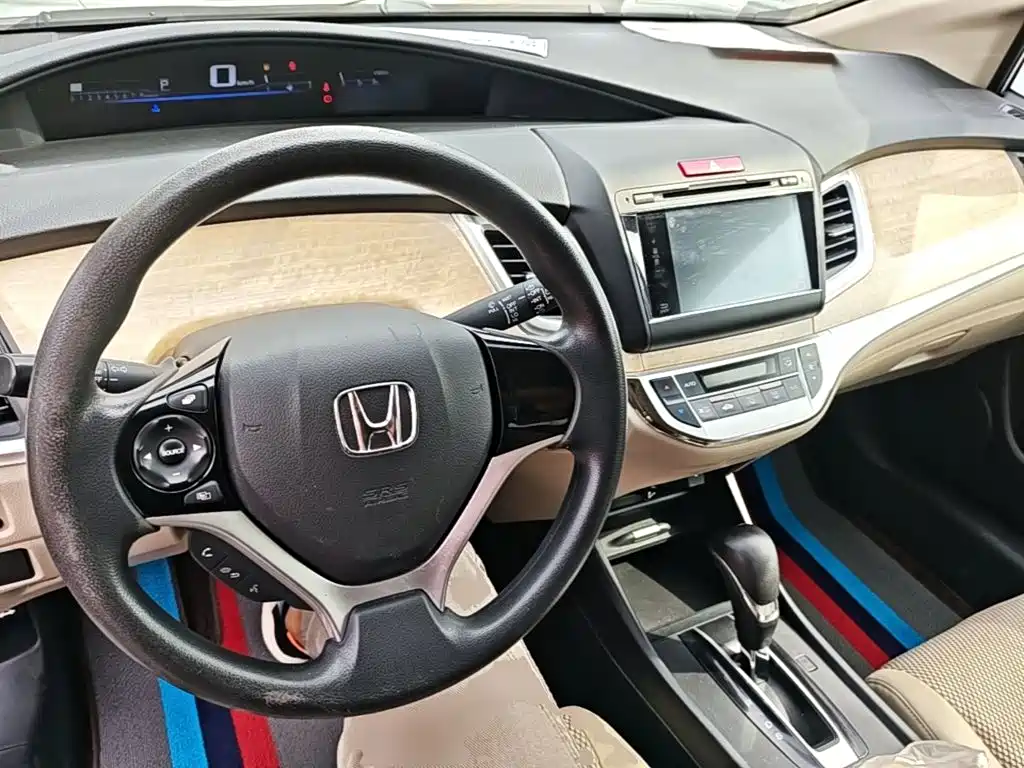 Honda Jade — миниатюра 10