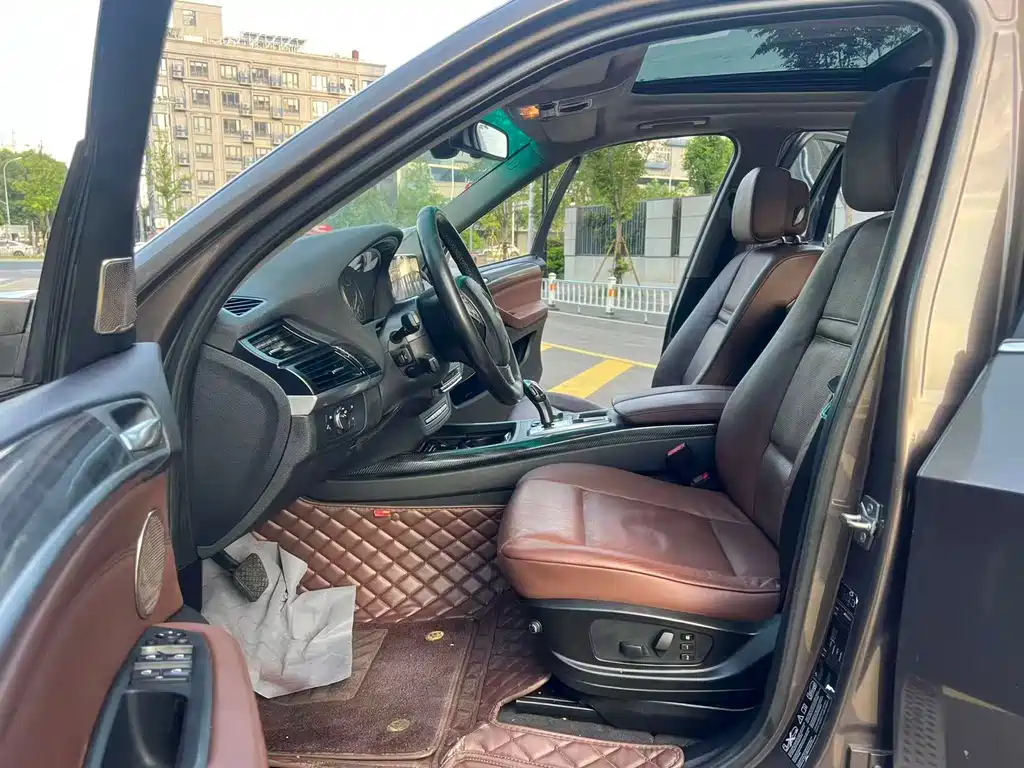 BMW X5 (Import) — миниатюра 11