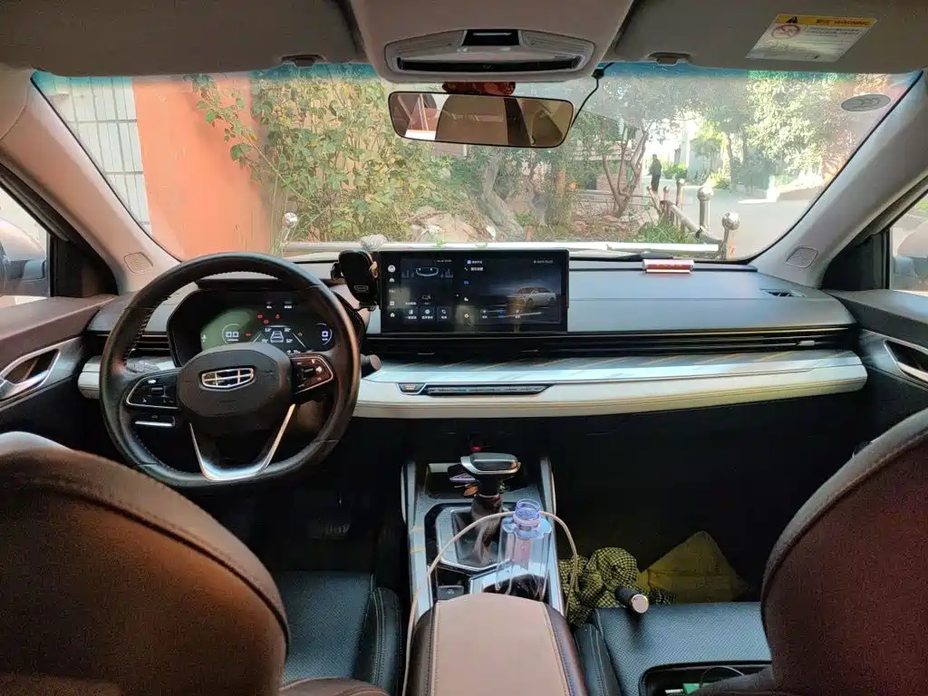 Geely Emgrand L — миниатюра 5