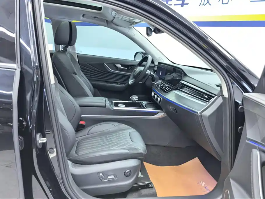 Hongqi HS5 2023 2.0T Pro