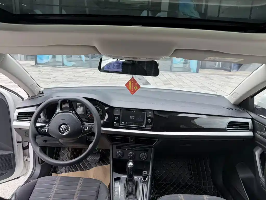 Volkswagen Lavida — миниатюра 10