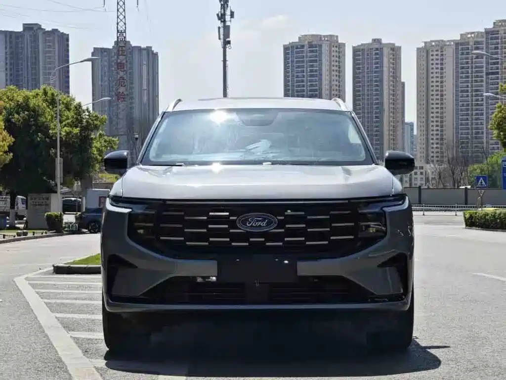 Ford Edge — миниатюра 2