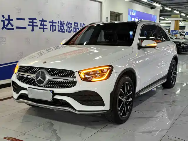 MERCEDES-BENZ GLC