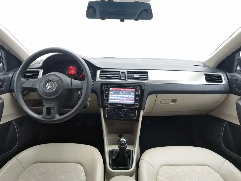 Volkswagen Santana — миниатюра 5