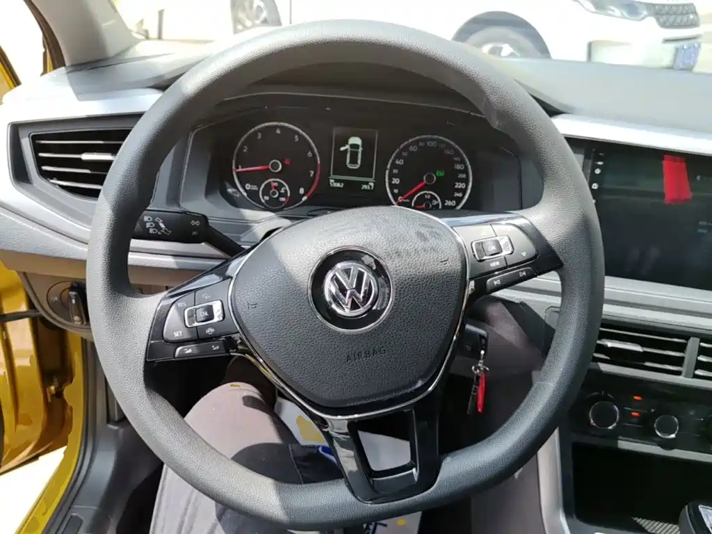 Volkswagen Polo — миниатюра 11