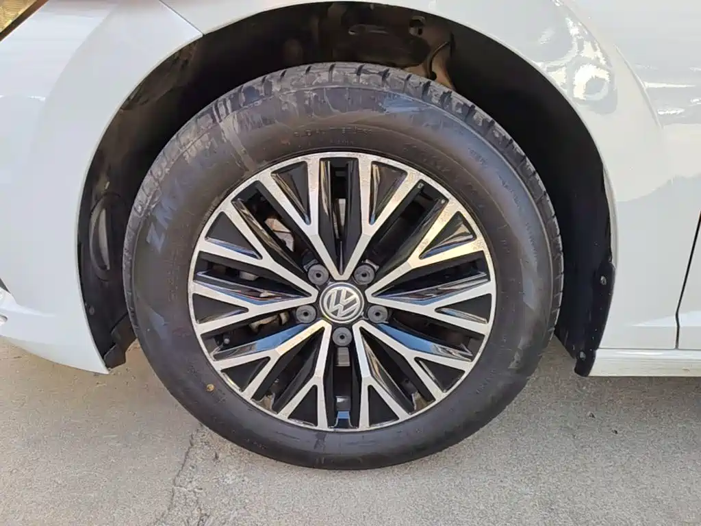 Volkswagen Sagitar — миниатюра 25