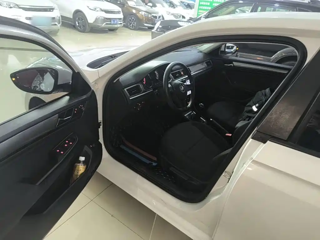 Volkswagen Bora — миниатюра 16