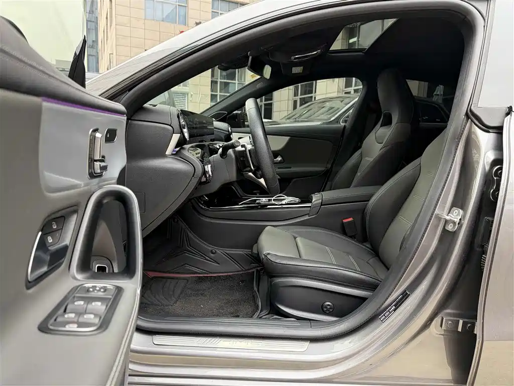 MERCEDES-BENZ CLA AMG