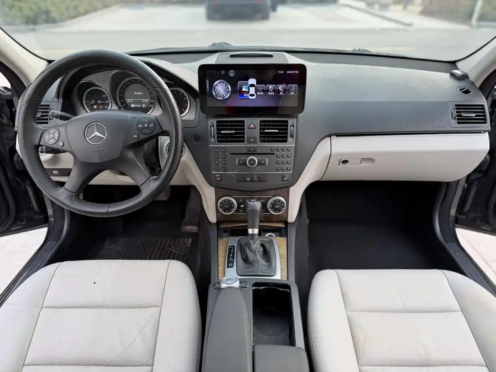 Mercedes-Benz C-Class — миниатюра 5