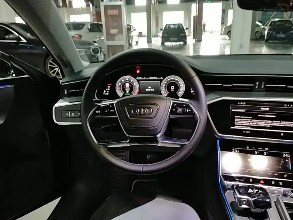Audi A7L — миниатюра 11