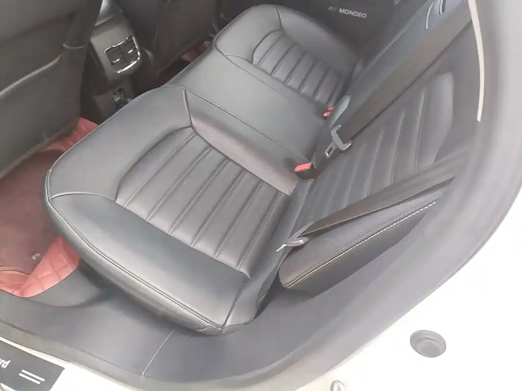 Ford Mondeo — миниатюра 17