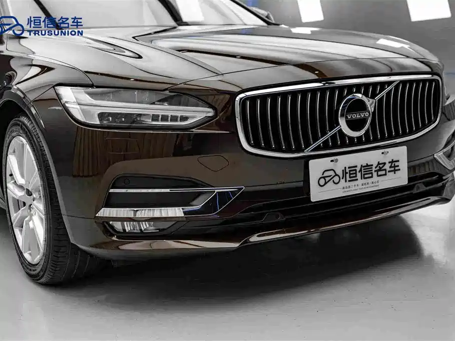 Volvo S90 — миниатюра 9