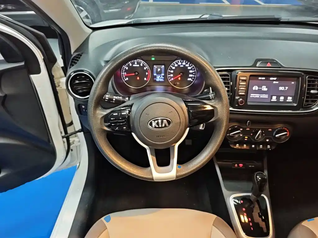 Kia Huanchi — миниатюра 11