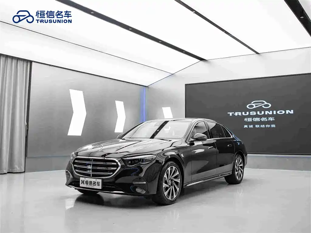 Mercedes-Benz E-Class — миниатюра 3