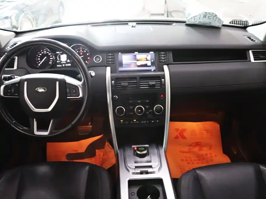 Land Rover Discovery Sport — миниатюра 6